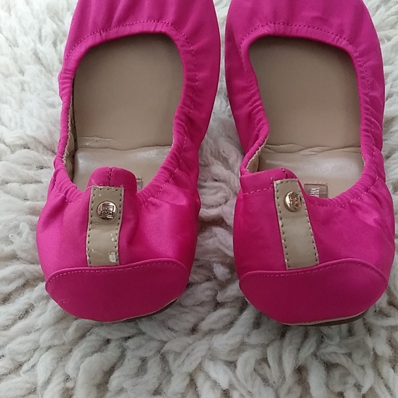 Bcbgmaxazria foldable flats - Picture 4 of 12